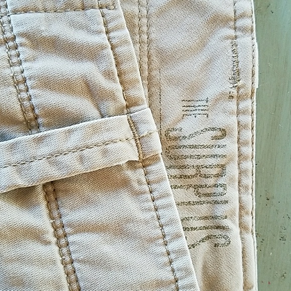 Gap khaki. Size 34x32. - Picture 3 of 4